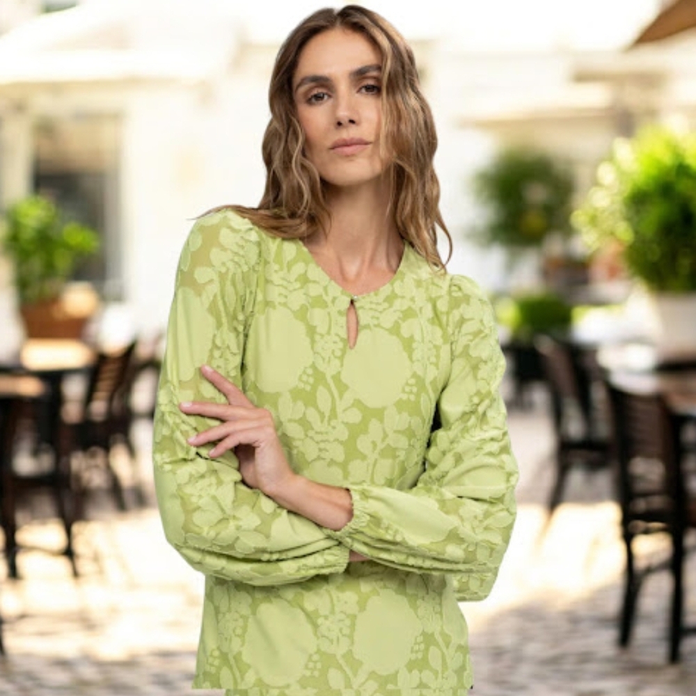 M🌿Elegant Green Floral Floral Jacquard Women's Top Blouse